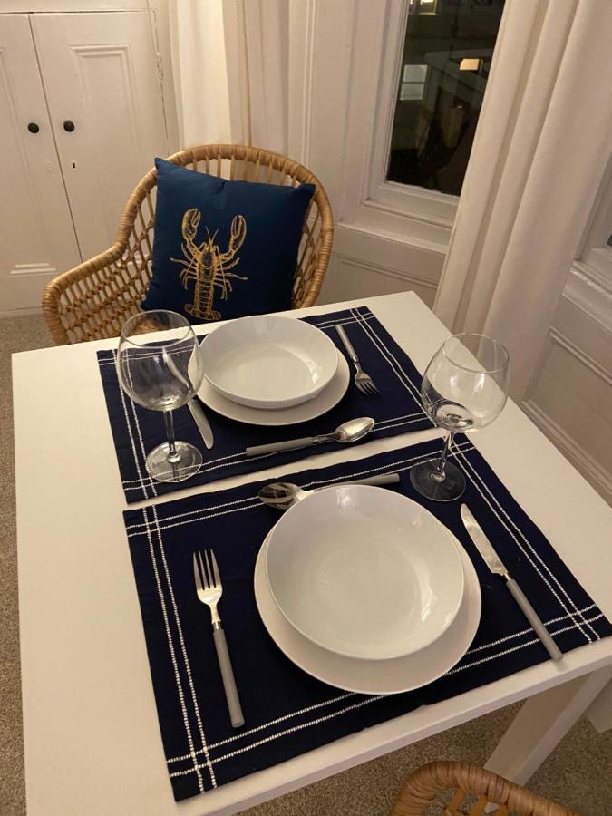 Centrally Located, Comfortable Apartment Near Station, Beach And North Laines Hove Exterior foto