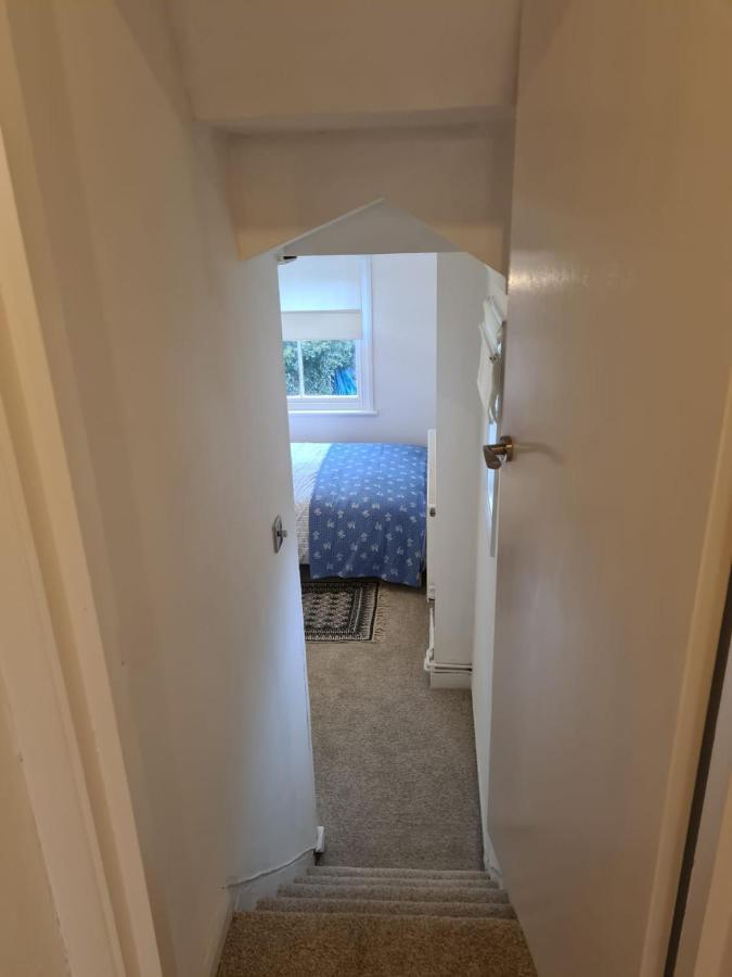 Centrally Located, Comfortable Apartment Near Station, Beach And North Laines Hove Exterior foto